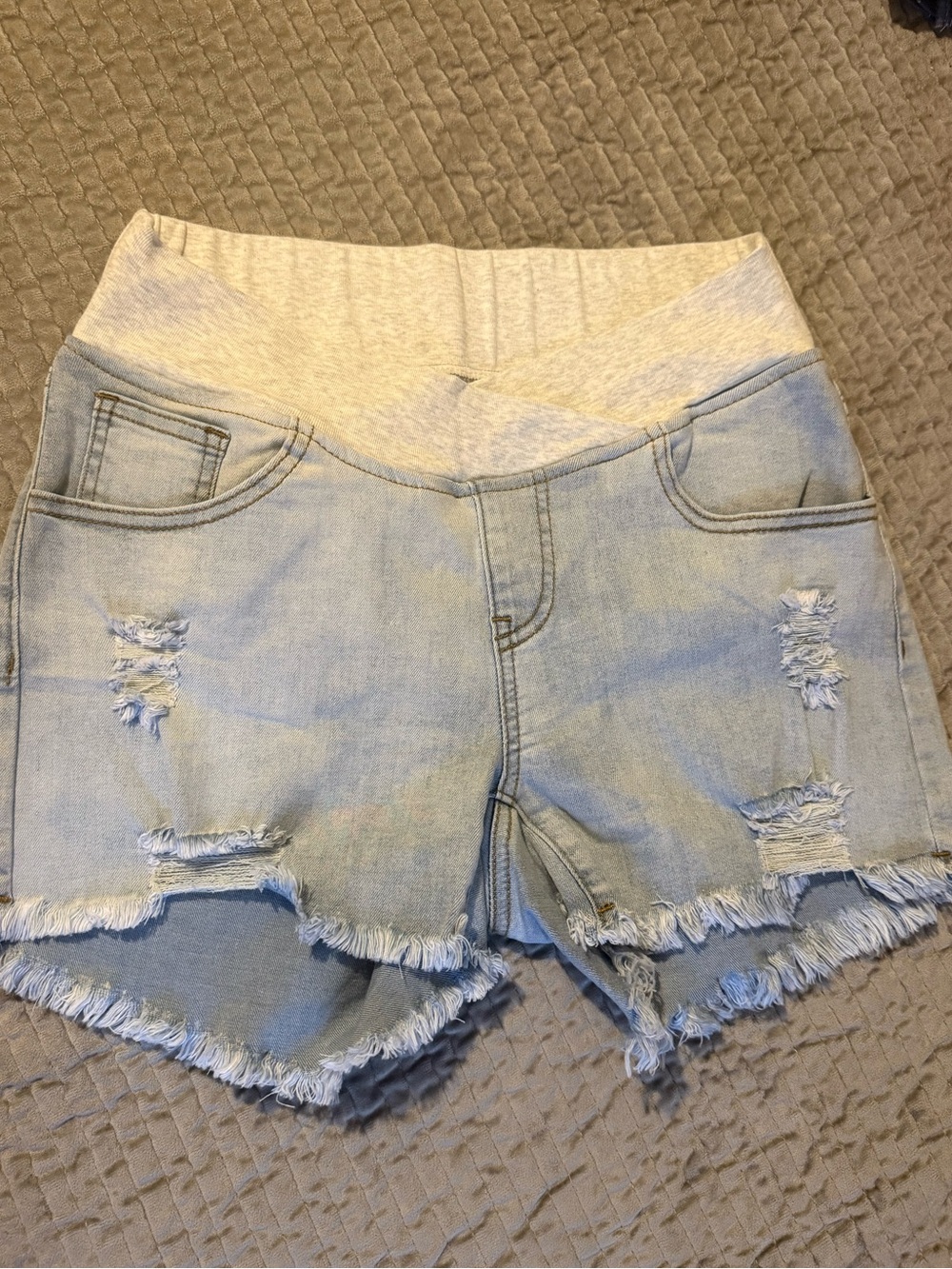Light Wash Maternity Denim Shorts with Stretch Waistband